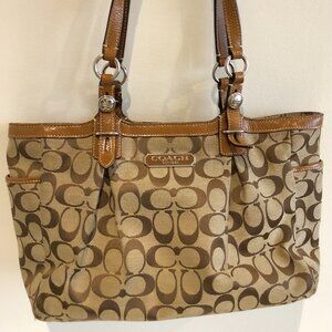 COACH Handbag Tote
